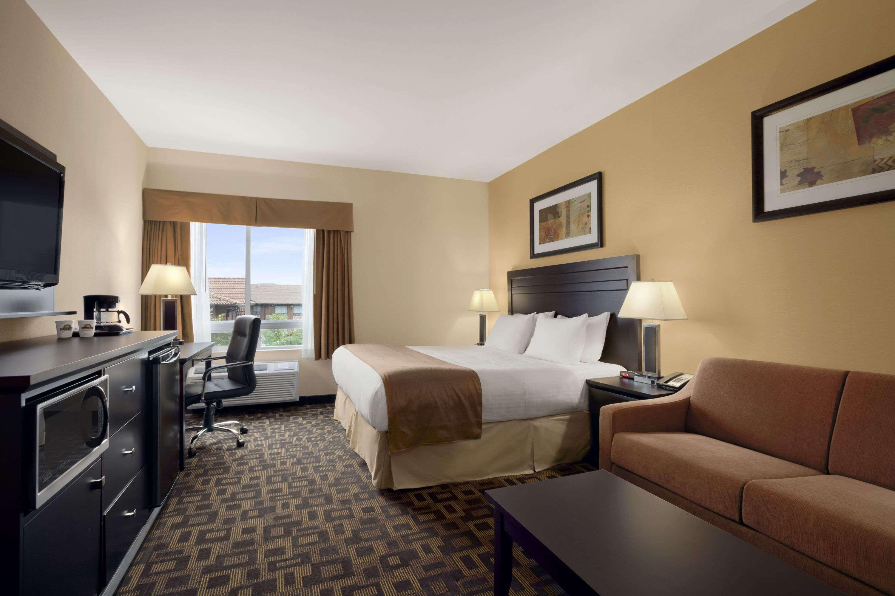 Days Inn & Suites By Wyndham Winnipeg Airport Manitoba Exteriér fotografie