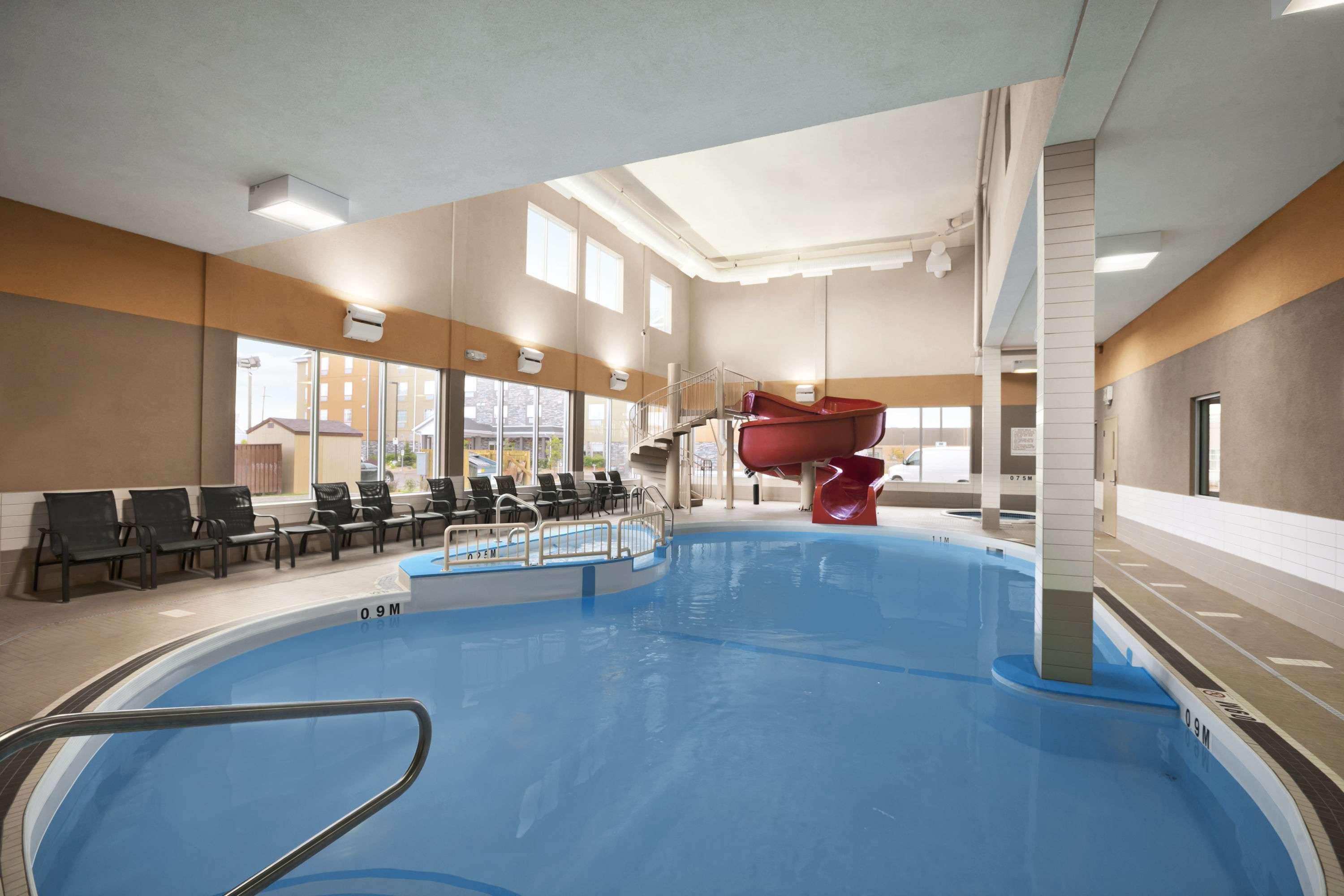 Days Inn & Suites By Wyndham Winnipeg Airport Manitoba Exteriér fotografie