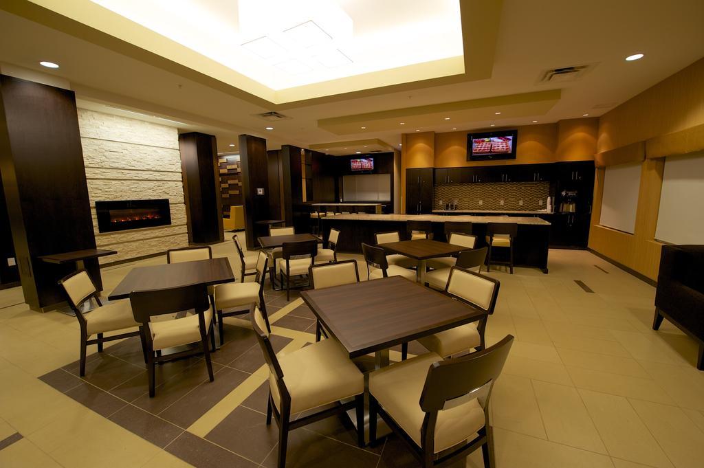 Days Inn & Suites By Wyndham Winnipeg Airport Manitoba Exteriér fotografie