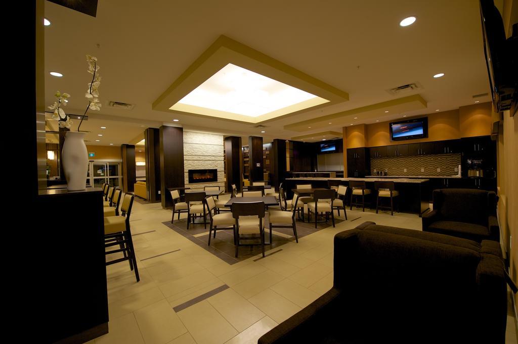 Days Inn & Suites By Wyndham Winnipeg Airport Manitoba Exteriér fotografie