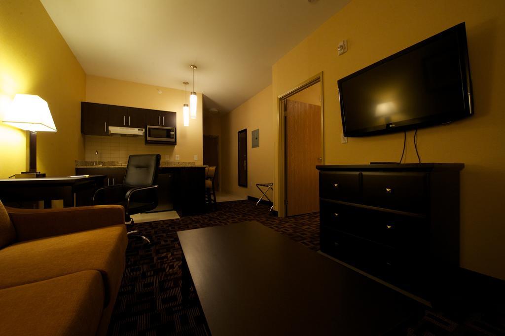 Days Inn & Suites By Wyndham Winnipeg Airport Manitoba Exteriér fotografie
