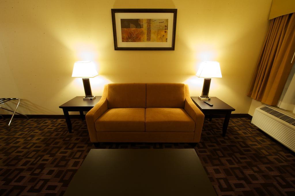Days Inn & Suites By Wyndham Winnipeg Airport Manitoba Exteriér fotografie