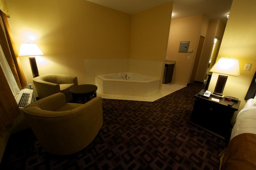 Days Inn & Suites By Wyndham Winnipeg Airport Manitoba Exteriér fotografie